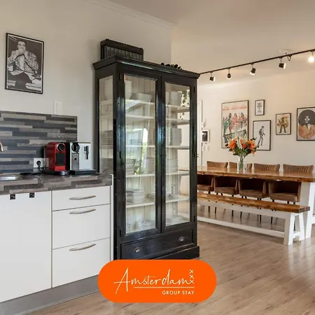 Amsterdam Group - Jacuzzi, Sauna & Cinema Holiday home Zwanenburg