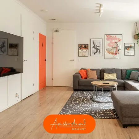 Amsterdam 8 Beds 2 Bedrooms Vakantiehuis *