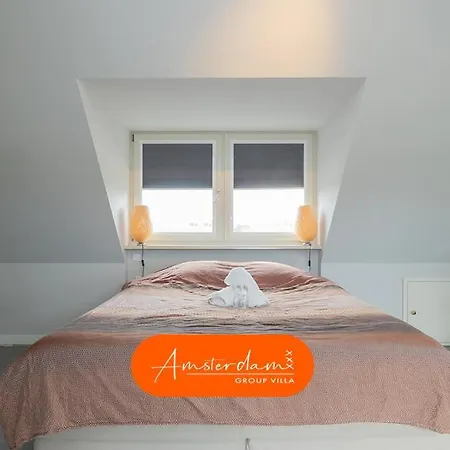 Amsterdam 8 Beds 2 Bedrooms *