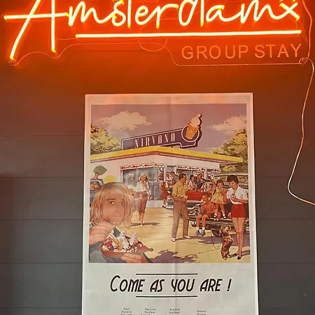 Amsterdam 8 Beds 2 Bedrooms בית נופש